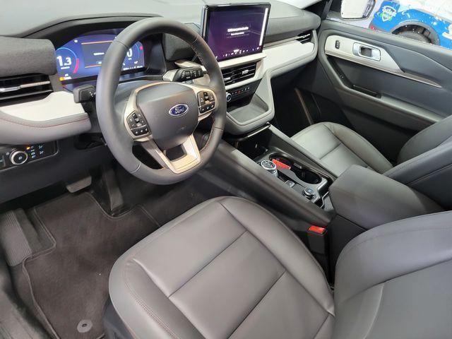 new 2025 Ford Explorer car, priced at $48,873