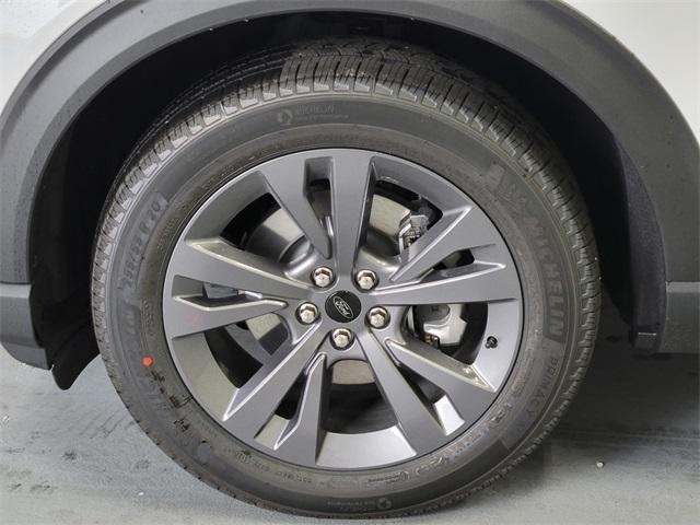 new 2025 Ford Explorer car, priced at $48,873