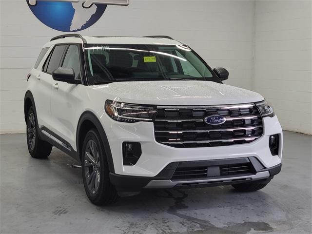 new 2025 Ford Explorer car, priced at $48,873