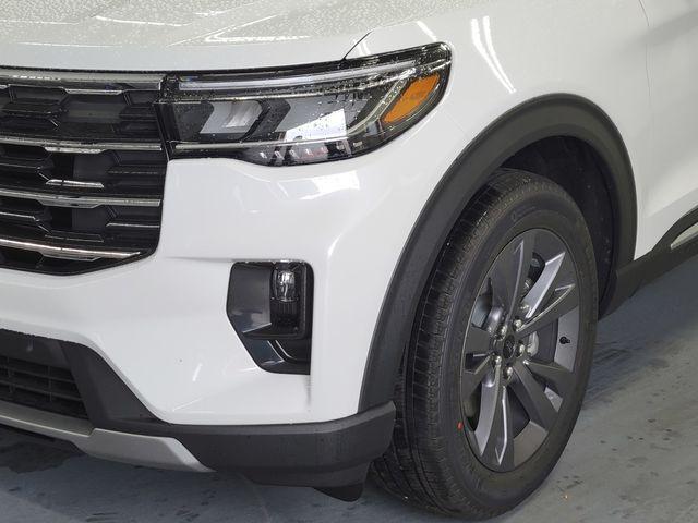 new 2025 Ford Explorer car, priced at $48,873
