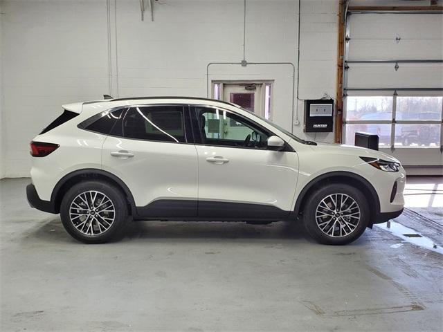 new 2023 Ford Escape car, priced at $40,563