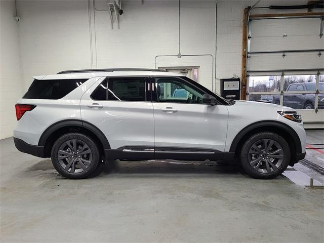 new 2025 Ford Explorer car, priced at $50,185