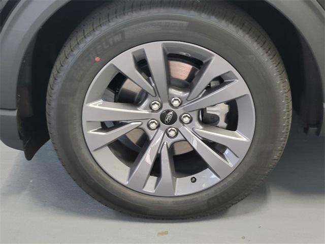 new 2025 Ford Explorer car, priced at $48,497