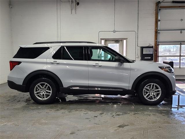 new 2025 Ford Explorer car, priced at $42,110