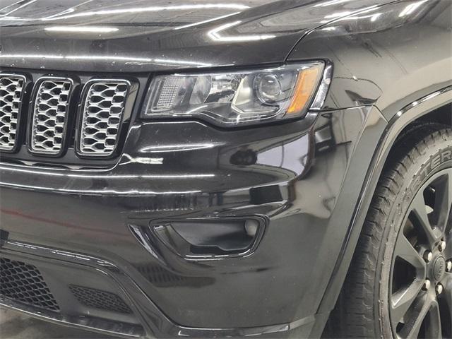 used 2017 Jeep Grand Cherokee car, priced at $15,444