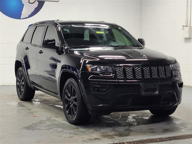 used 2017 Jeep Grand Cherokee car, priced at $15,444