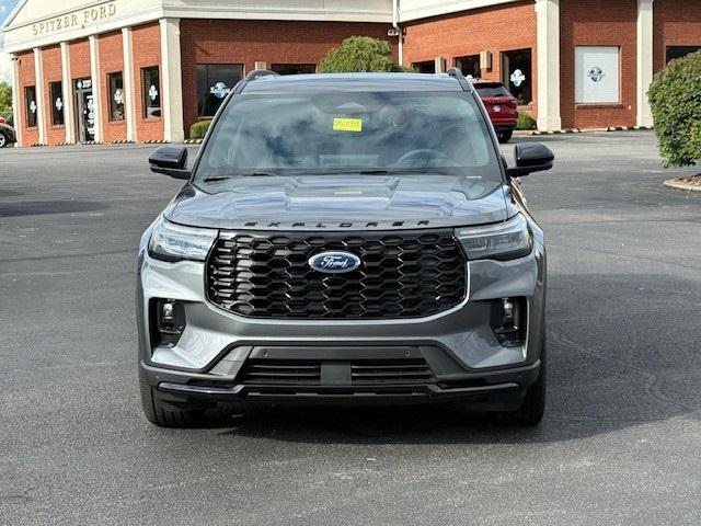new 2025 Ford Explorer car, priced at $51,622