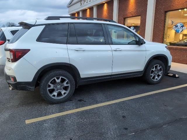 used 2022 Honda Passport car, priced at $33,177