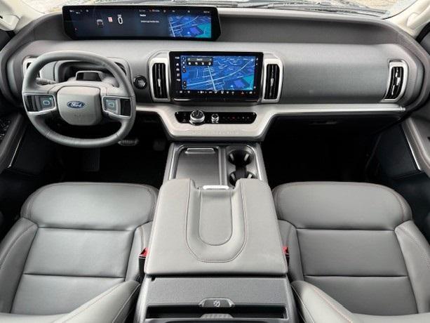 new 2025 Ford Expedition Max car, priced at $73,684