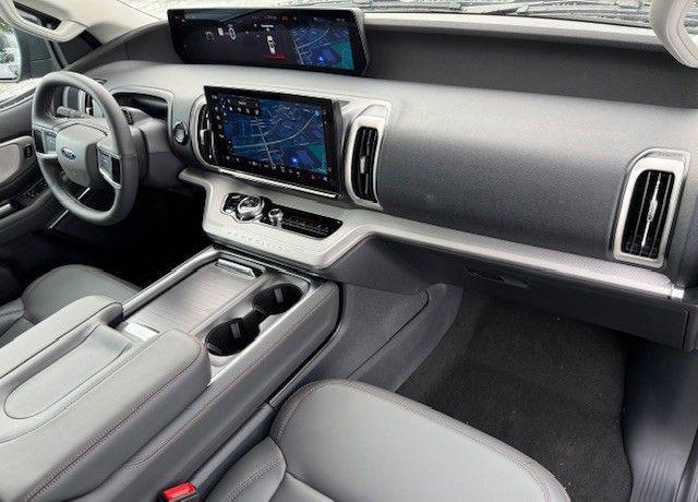 new 2025 Ford Expedition Max car, priced at $73,684