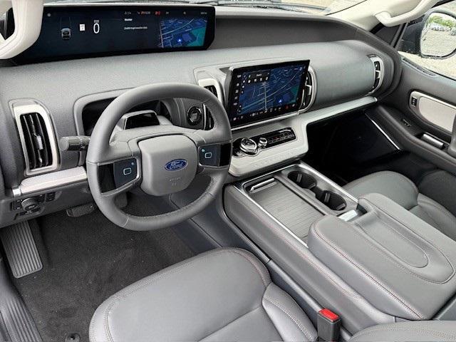 new 2025 Ford Expedition Max car, priced at $73,684