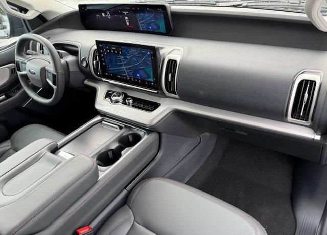 new 2025 Ford Expedition Max car, priced at $73,684