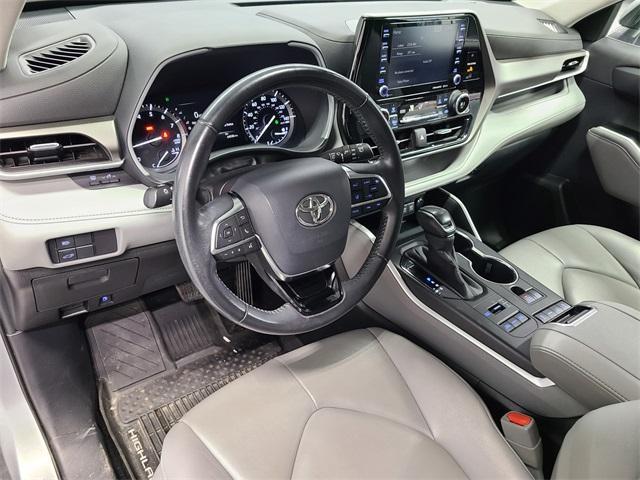 used 2020 Toyota Highlander car, priced at $28,750