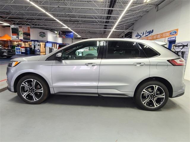 used 2023 Ford Edge car, priced at $32,995