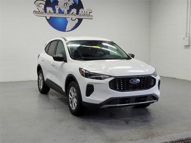 new 2025 Ford Escape car, priced at $30,580
