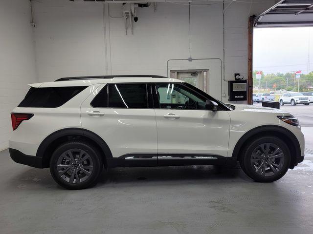 new 2025 Ford Explorer car, priced at $49,282