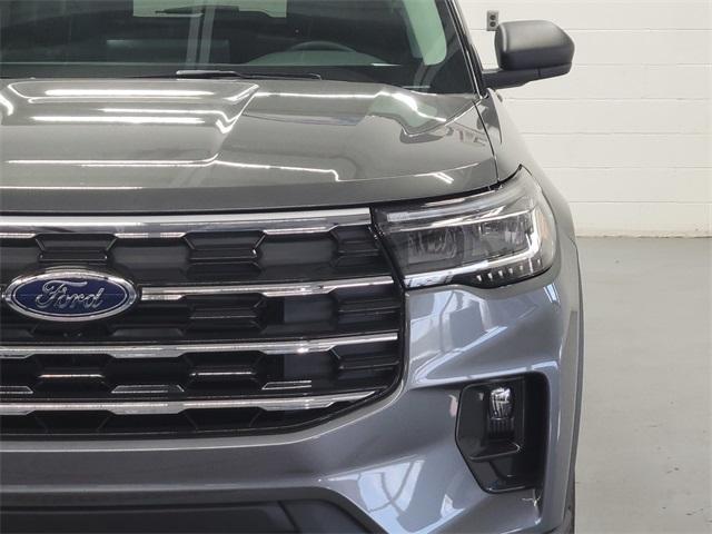 new 2025 Ford Explorer car, priced at $48,497