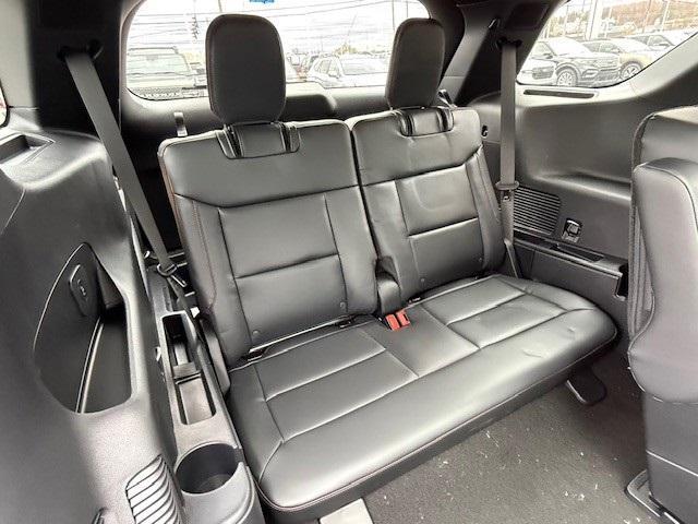 new 2025 Ford Explorer car, priced at $51,244