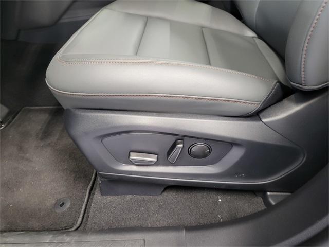 new 2025 Ford Explorer car, priced at $48,995