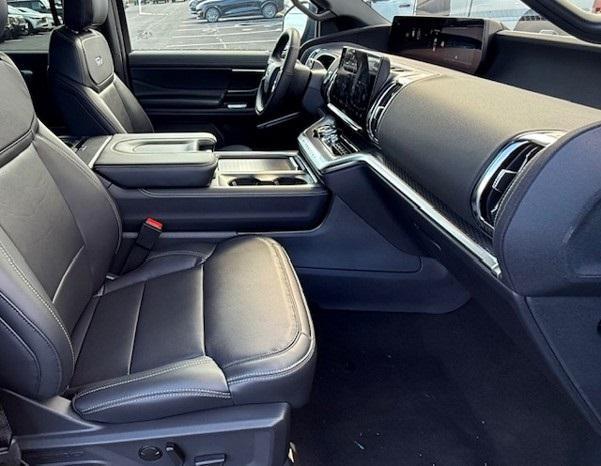 new 2025 Ford Expedition Max car, priced at $85,108