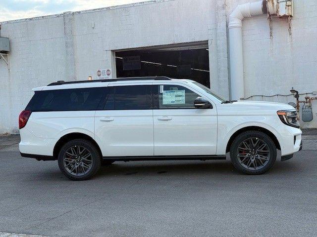 new 2025 Ford Expedition Max car, priced at $85,108