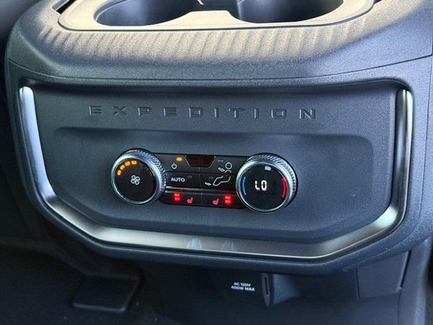 new 2025 Ford Expedition Max car, priced at $85,108