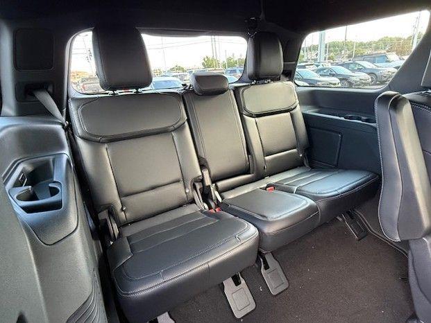 new 2025 Ford Expedition Max car, priced at $85,108