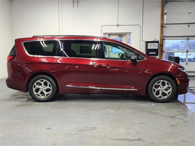 used 2023 Chrysler Pacifica car, priced at $28,998