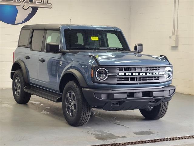 new 2025 Ford Bronco car, priced at $48,632