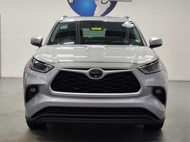 used 2020 Toyota Highlander car, priced at $28,995