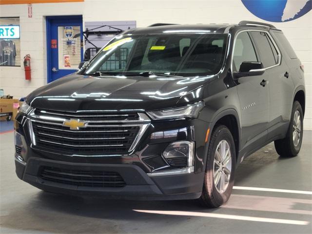 used 2022 Chevrolet Traverse car, priced at $25,640