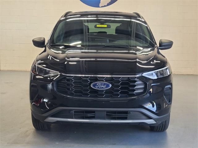 used 2025 Ford Escape car, priced at $31,553
