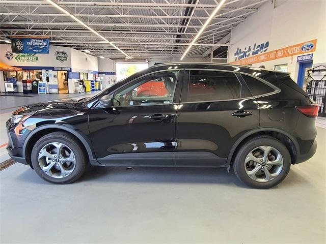 used 2025 Ford Escape car, priced at $31,553