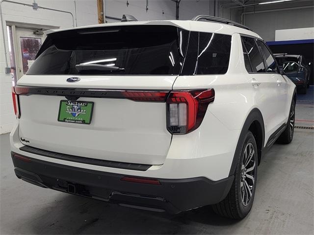 new 2025 Ford Explorer car, priced at $44,921