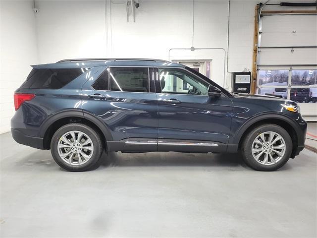 new 2024 Ford Explorer car, priced at $50,146