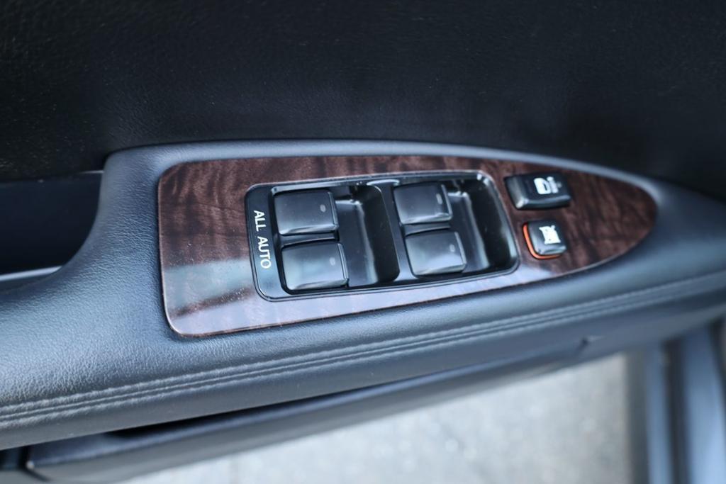 used 2012 Toyota Avalon car, priced at $9,995