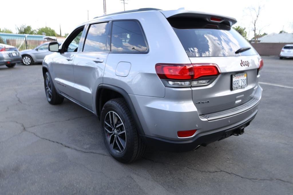 used 2017 Jeep Grand Cherokee car, priced at $15,995