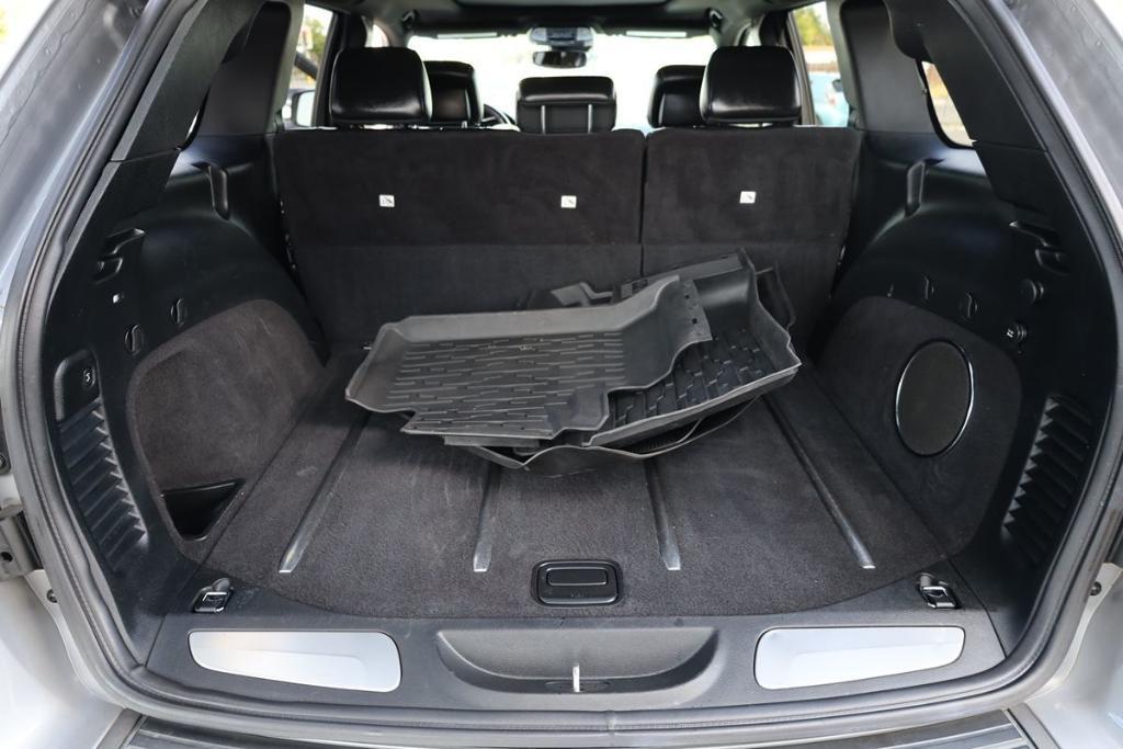 used 2017 Jeep Grand Cherokee car, priced at $15,995
