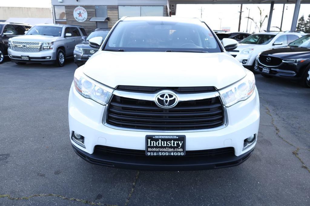used 2014 Toyota Highlander car, priced at $18,995