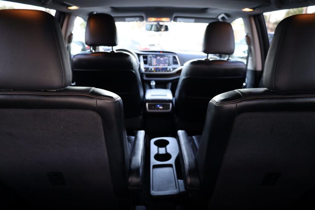 used 2014 Toyota Highlander car, priced at $18,995