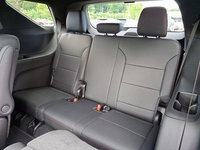 used 2024 Chevrolet Traverse car, priced at $49,986