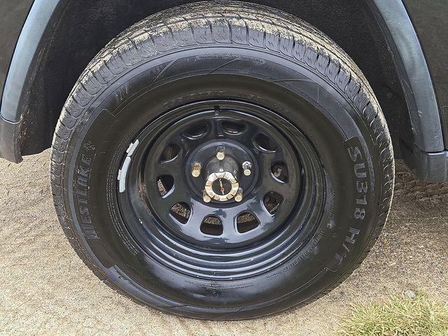 used 2011 Jeep Grand Cherokee car, priced at $5,995
