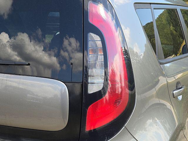 used 2015 Kia Soul car, priced at $7,898