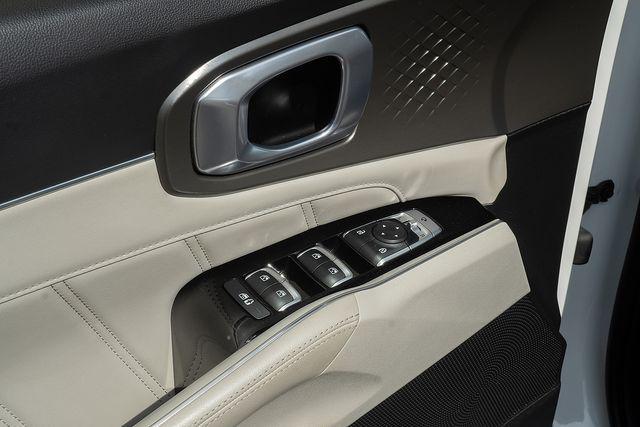 used 2022 Kia Sorento Plug-In Hybrid car