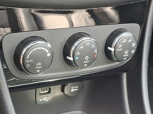 used 2013 Chrysler 200 car, priced at $9,995
