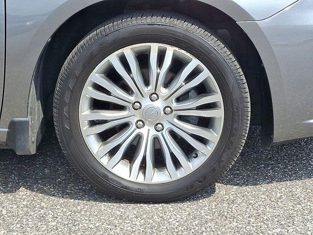 used 2013 Chrysler 200 car, priced at $9,995