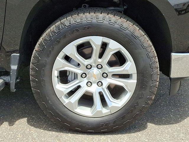 used 2024 Chevrolet Silverado 1500 car, priced at $52,530