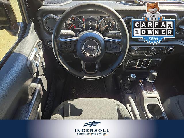 used 2021 Jeep Gladiator car, priced at $29,147