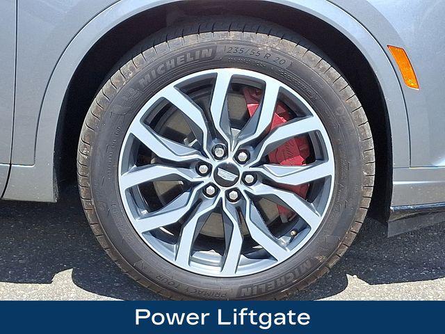 used 2024 Cadillac XT6 car, priced at $53,908