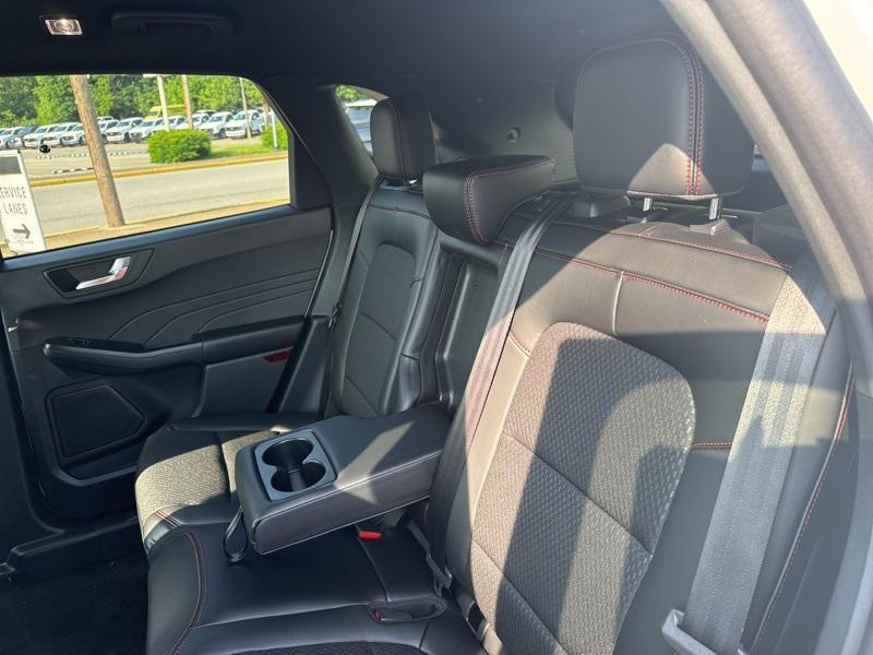 new 2025 Ford Escape car, priced at $30,112